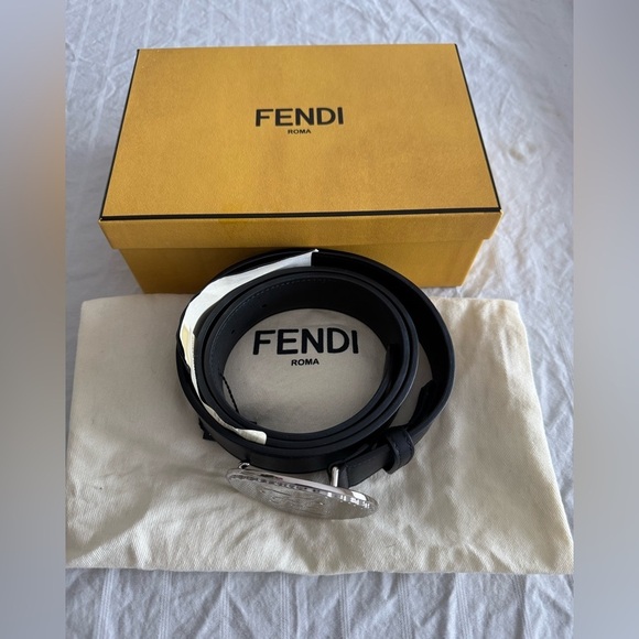 Authentic Fendi Men’s Leather Belt Black Large Silver Oval Buckle Size 100 (40) - Picture 1 of 9
